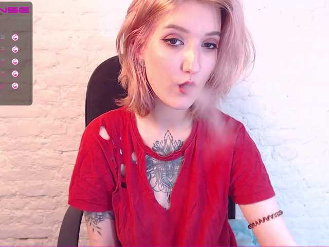 Live sex webcam photo for LynCollinsX #270871725