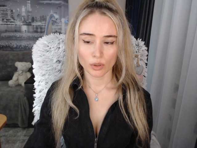 Live sex webcam photo for xyliganka777 #270865901