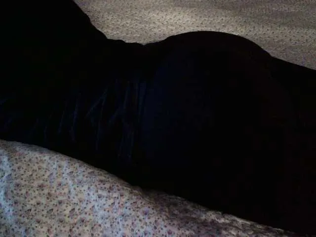 Live sex webcam photo for liZAAAZ #270871092