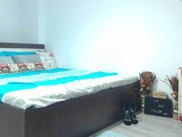 Live sex webcam photo for Petrra #270875147