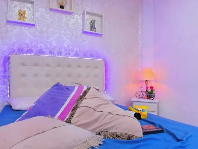 Live sex webcam photo for couplehorny1 #270866260