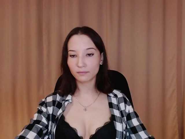 Live sex webcam photo for RenieCalm #270874863