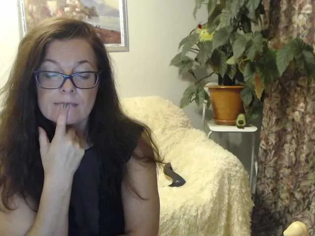 Live sex webcam photo for HelenBerg #270878662