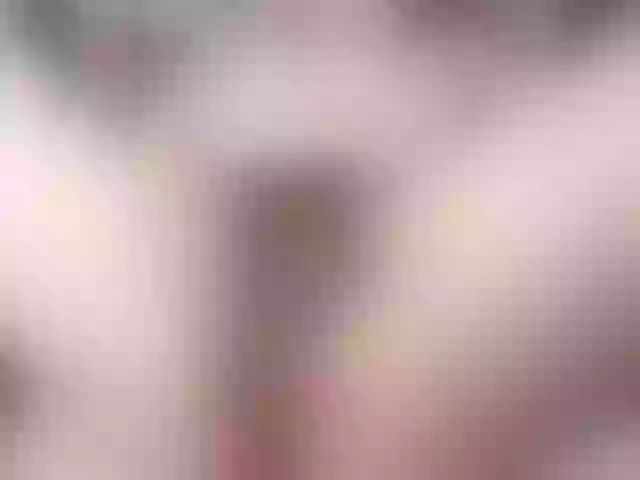 Live sex webcam photo for leahbella21 #270871158