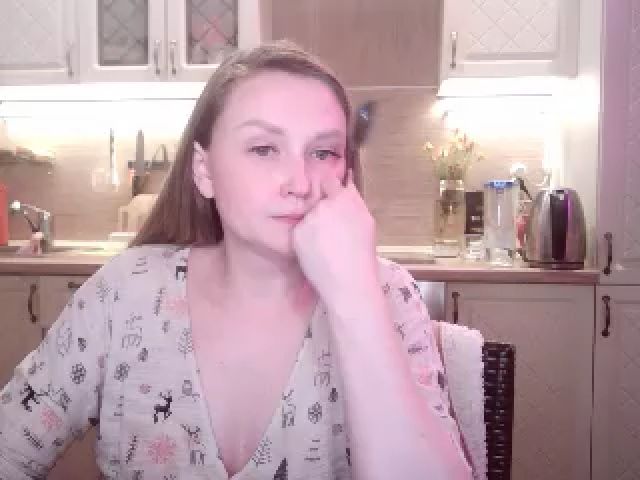 Live sex webcam photo for JaneGrey111 #270877119