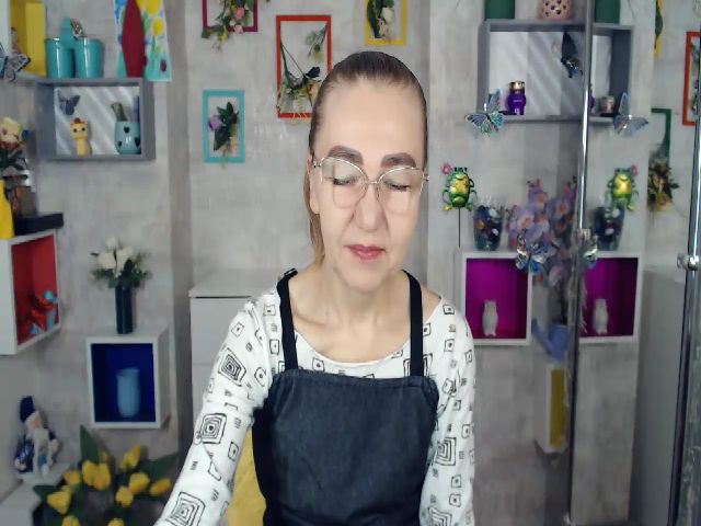 Live sex webcam photo for Greybunny #270869721