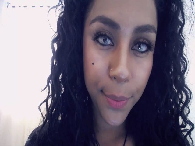 Live sex webcam photo for Vailot_cute #270881086