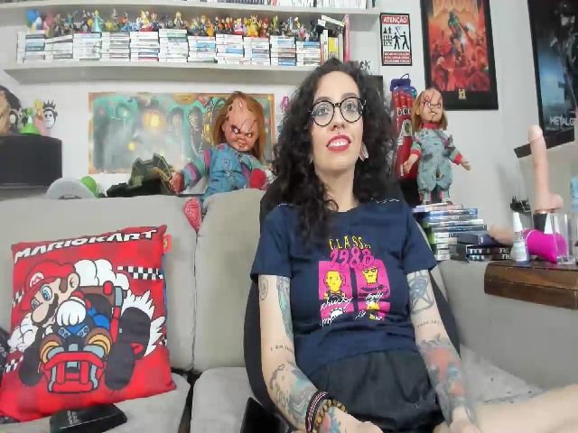 Live sex webcam photo for GirlGamer #270881458
