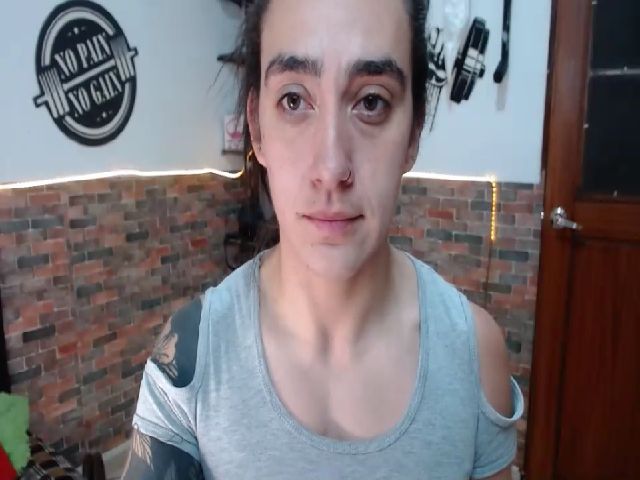 Live sex webcam photo for musclequeen #270876458