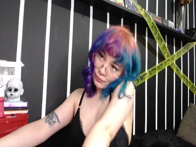 Live sex webcam photo for VelvetyBlue #270869217