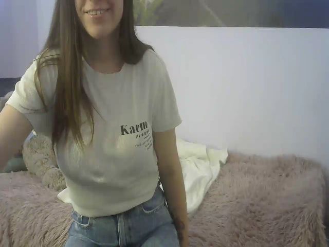 Live sex webcam photo for Sasha_lu #270873329