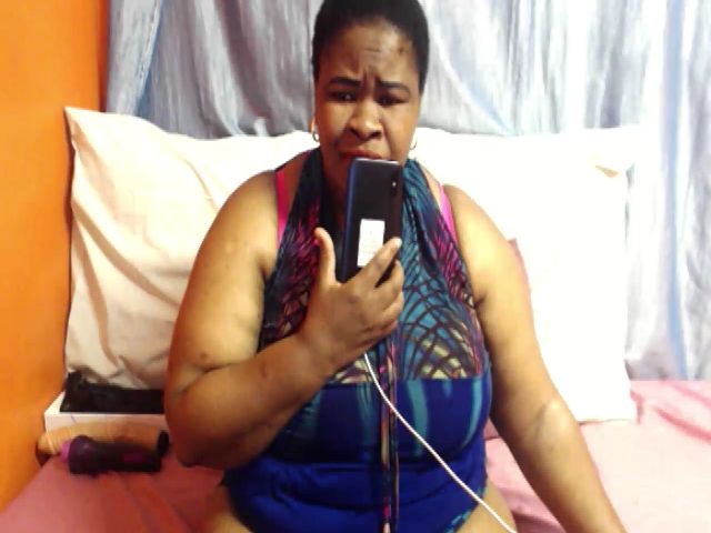 Live sex webcam photo for Sweetnozie #270873841