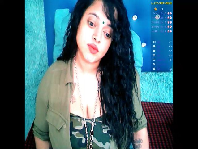 Live sex webcam photo for Sexyval4u #270870129