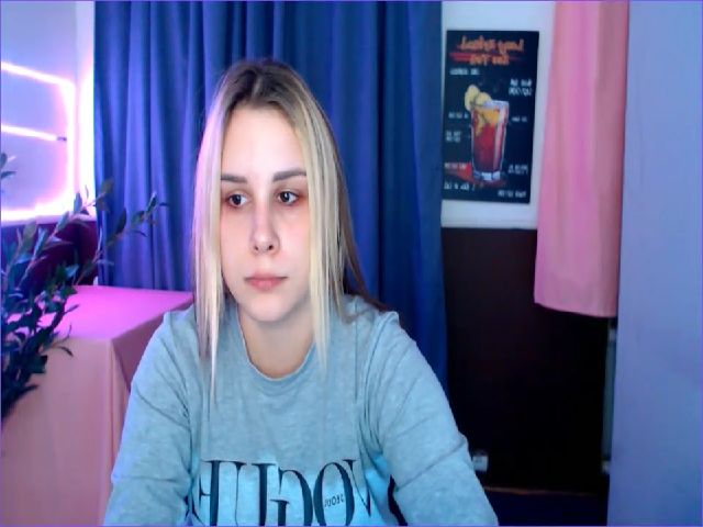 Live sex webcam photo for PolliMilk #270872563