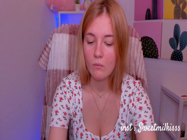 Live sex webcam photo for SweetMilkis #270873770