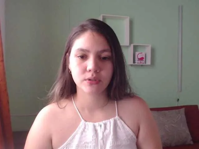 Live sex webcam photo for hanna-queen21 #270875054
