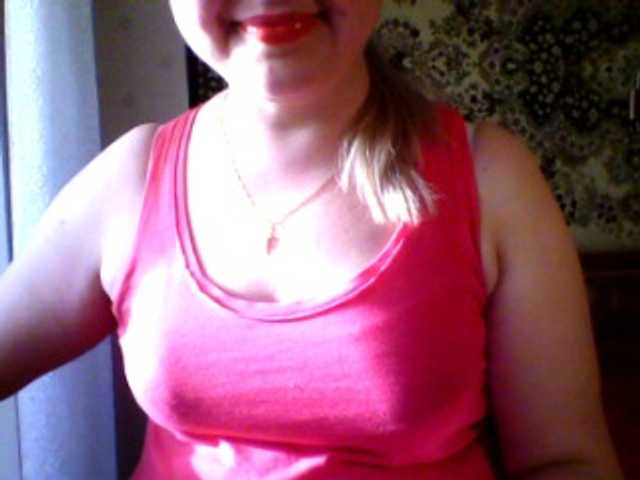 Live sex webcam photo for KarinaBerg #270871952