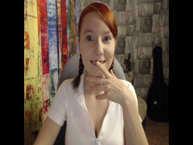 Live sex webcam photo for NikiFoks18 #270869110