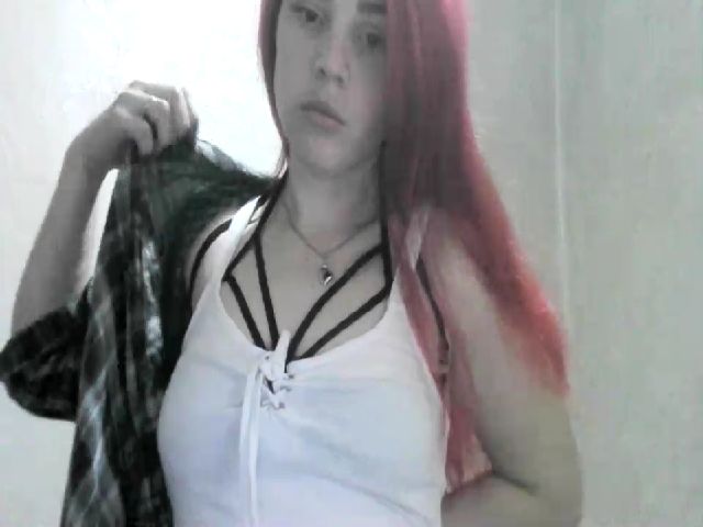 Live sex webcam photo for BehAaPpYYYY #270872420