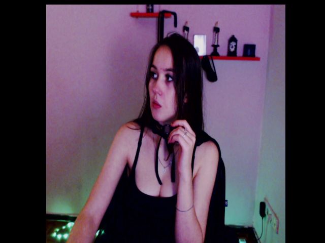 Live sex webcam photo for CuddliesKriss #270867853