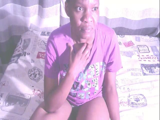 Live sex webcam photo for Sexybooty85 #270869279