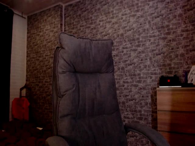 Live sex webcam photo for Holydevill #270876931