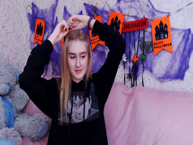 Live sex webcam photo for Honey_dream #270880396