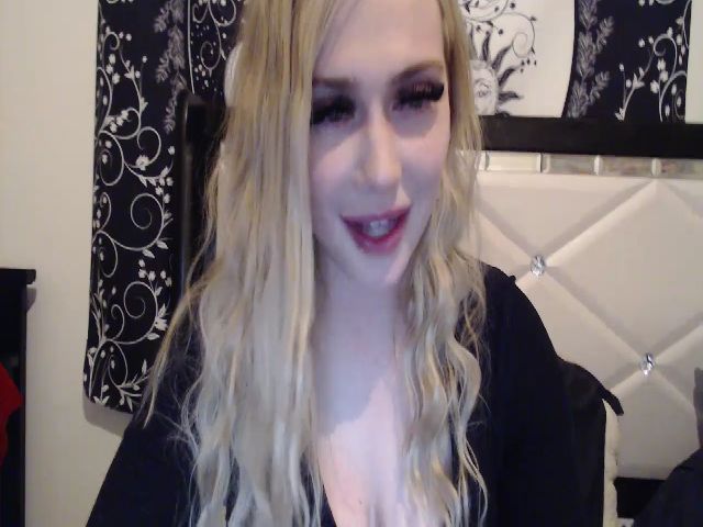 Live sex webcam photo for AshleyMarina #270869239