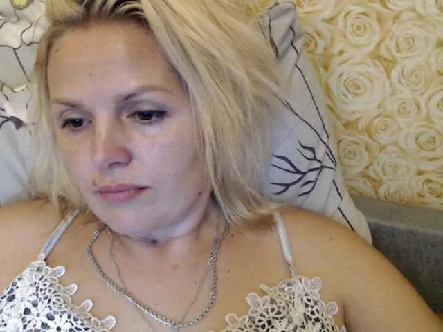 Live sex webcam photo for AngelAlone #270870745
