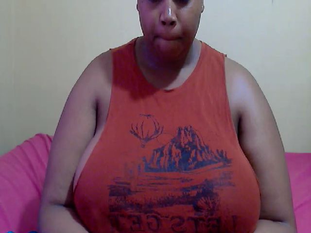 Live sex webcam photo for Longlove2 #270876745