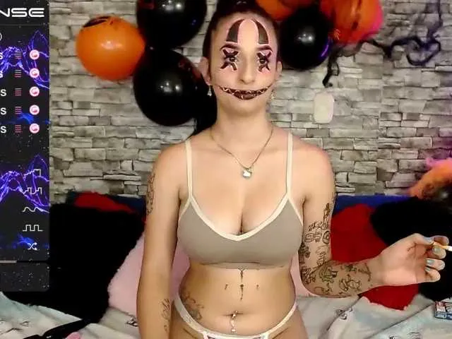 Live sex webcam photo for Lorraine01 #270866516