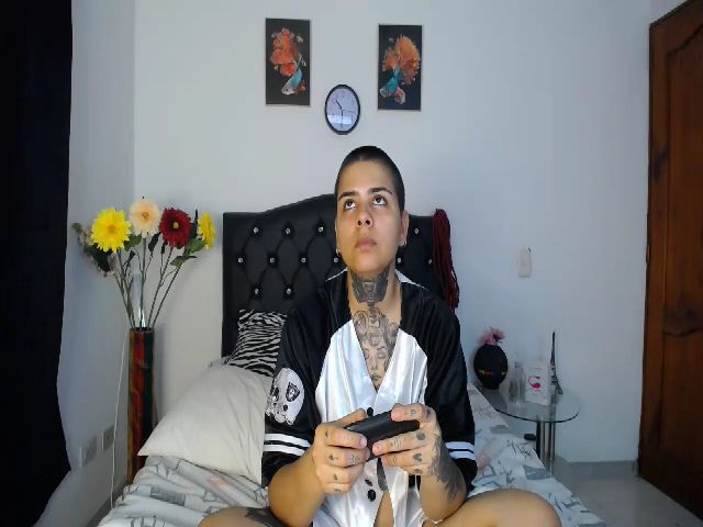 Live sex webcam photo for Greta_strongx #270869163