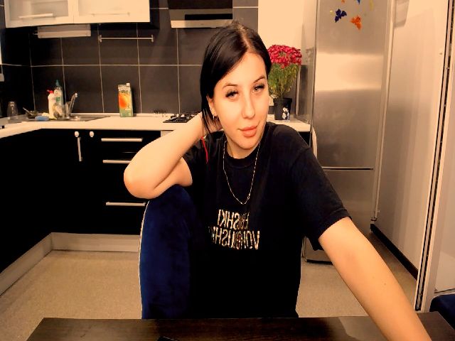 Live sex webcam photo for Ellen_Loti #270876565
