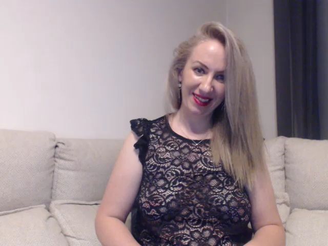 Live sex webcam photo for WildEva_40 #270882078