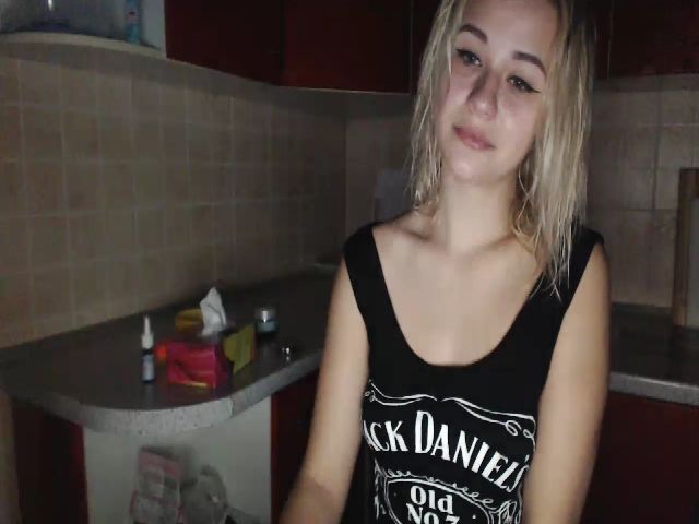 Live sex webcam photo for LeyaRoyal #270869025