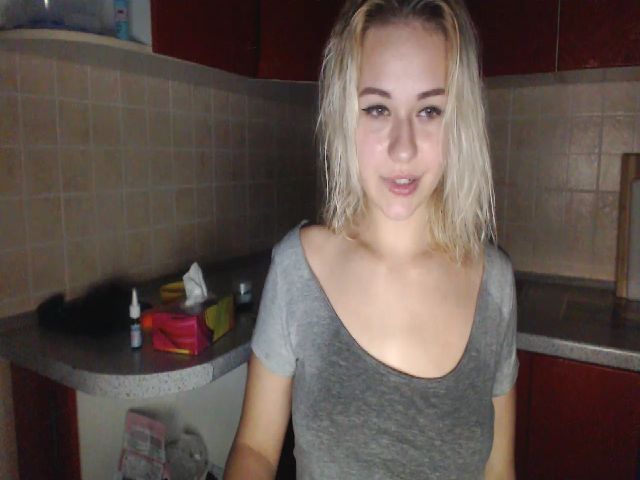 Live sex webcam photo for LeyaRoyal #270869109