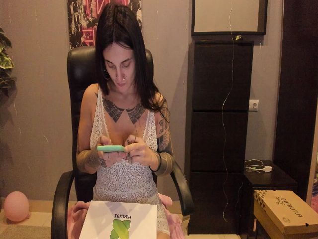 Live sex webcam photo for LeonaSabbath #270869248