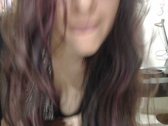 Live sex webcam photo for Malishka19 #270871554