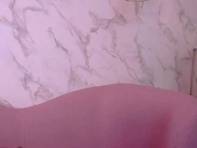 Live sex webcam photo for AdrianaGomez #270871548