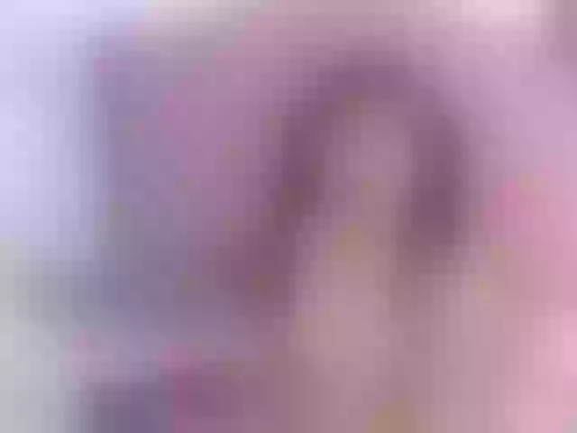 Live sex webcam photo for zelda-19 #270879116