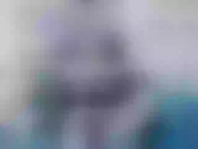 Live sex webcam photo for JeaniePeach #270870725