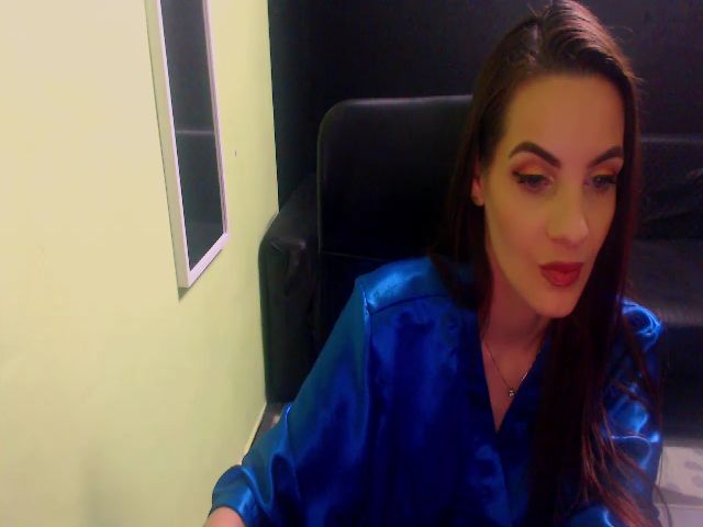 Live sex webcam photo for DommeMichell #270882426