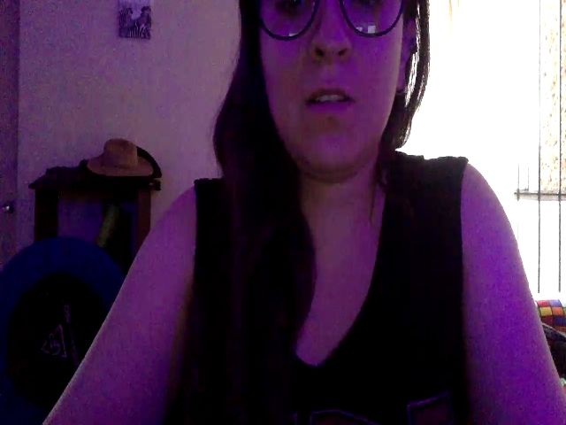 Live sex webcam photo for Andy04062010 #270882158