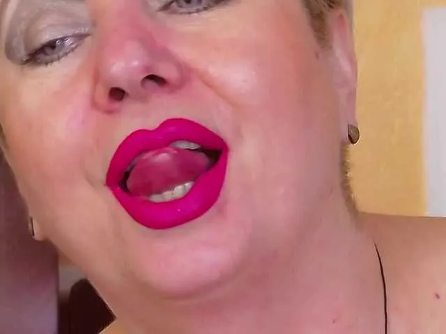 Live sex webcam photo for PoshLadyx #270886911