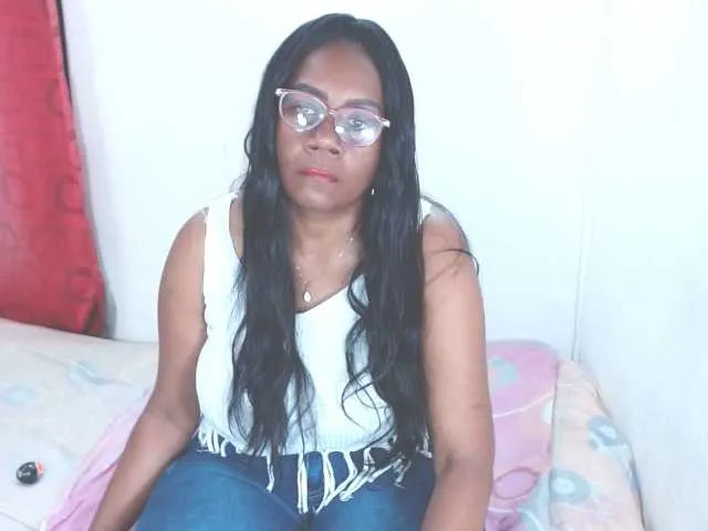 Live sex webcam photo for TAMINAH #270884153