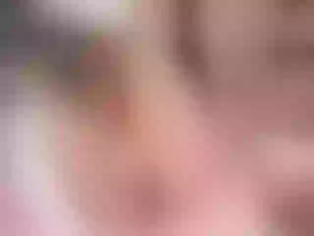 Live sex webcam photo for CarolaSallow #270882808