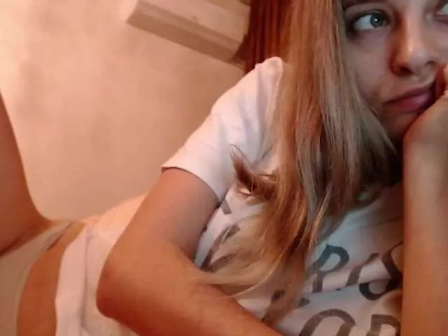 Live sex webcam photo for Rexxa-flower #270890526