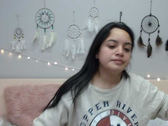 Live sex webcam photo for pretty-love #270884021