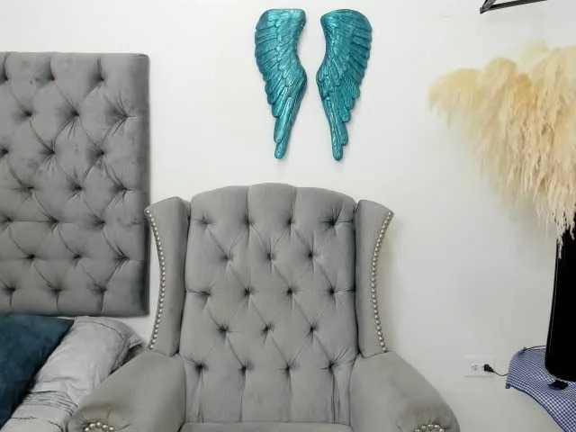 Live sex webcam photo for melyanoah #270894217