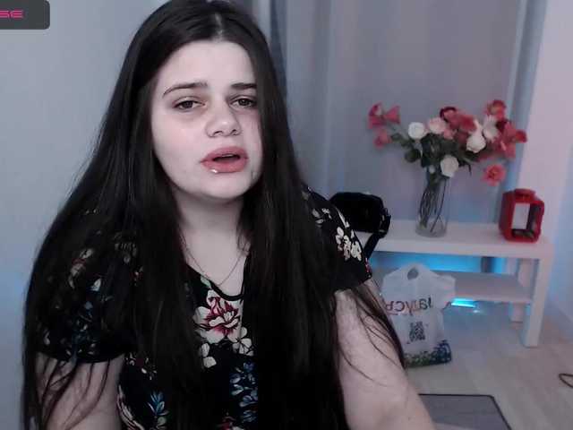 Live sex webcam photo for JoyOnee #270887420